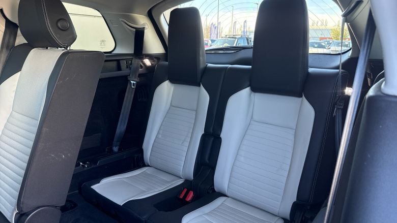 Land Rover Discovery Sport 2.0 D200 R-Dynamic HSE 5dr Auto Diesel Station Wagon